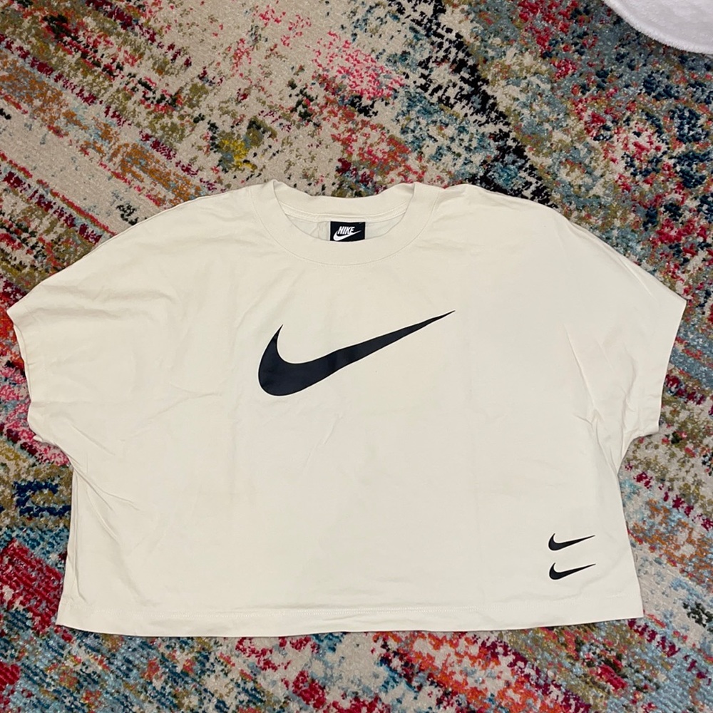 Nike Women Cropped Tee Shirt